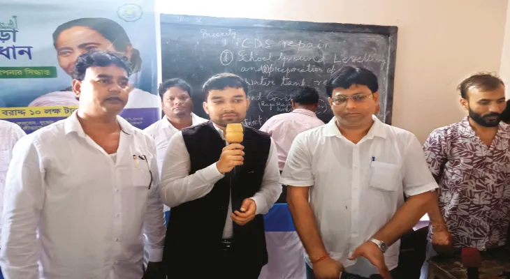 রঘুনাথপুরে আমাদের পাড়া আমাদের সমাধান শিবির শুরু