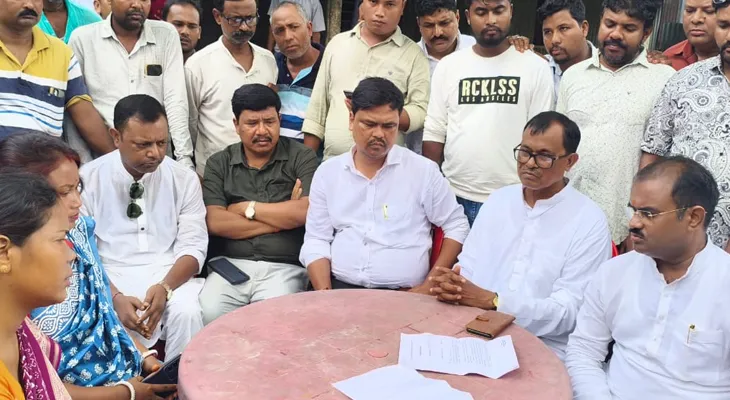 পঞ্চায়েত প্রধানকে এনআরসির নোটিস!