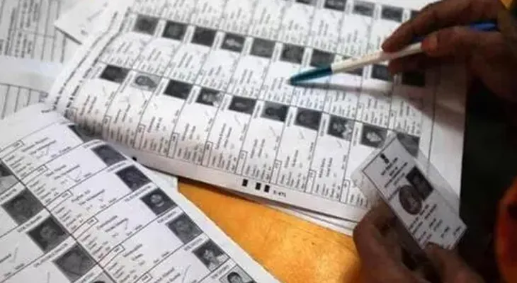 হাসনাবাদে ভোটার লিস্টে জ্বলজ্বল করছে ‘নিখোঁজ’ ভোটারদের নাম! চাঞ্চল্য