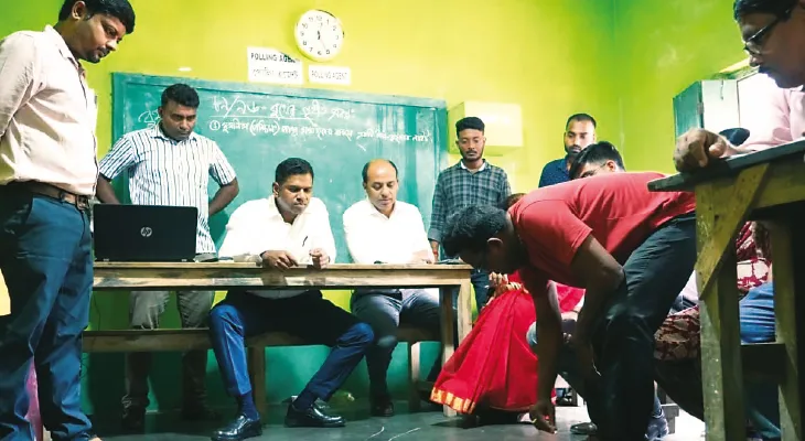 প্রকল্প রূপায়ণে গ্রামবাসীর দক্ষতা দেখে তাজ্জব প্রশাসনের কর্তারা, কৃষ্ণনগরে আমাদের পাড়া, আমাদের সমাধান কর্মসূচি