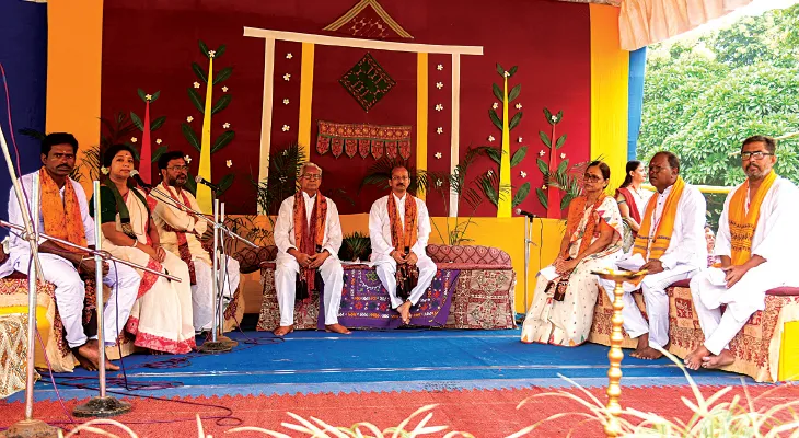 বিশ্বভারতীতে হলকর্ষণ উৎসবে একাধিক ঘোষণা