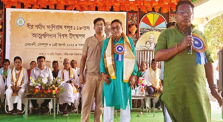 মোহবনীতে ক্ষুদিরামের আত্মবলিদান দিবসে শ্রদ্ধা জানাতে উপচে পড়া ভিড়