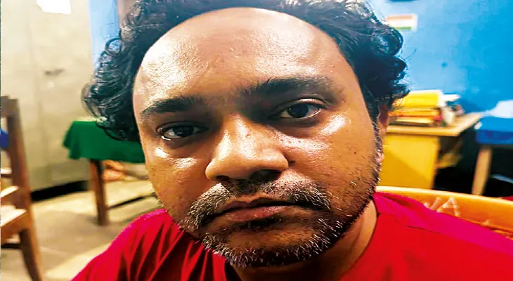 আধার জালিয়াতি: গায়েব মূল অভিযুক্তর পরিবার