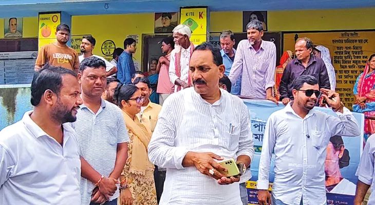 পরিষেবা দিতে তৃণমূল সরকার বাছবিচার করে না, বিজেপিকে আক্রমণ রহিমের