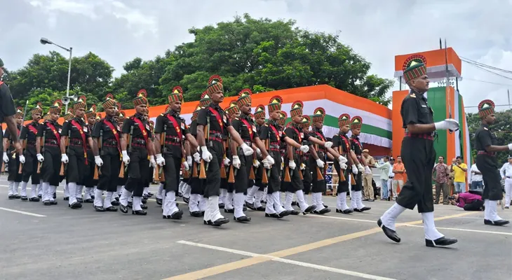 রেড রোডে স্বাধীনতা দিবসের কুচকাওয়াজের মহড়া