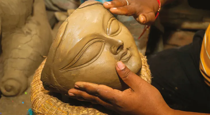 হাওড়ার কোলোড়ার বীণাপানি ক্লাব: বৃহৎ নন্দিকেশ্বর পুরাণ মতে পুজো পান মা দুর্গা