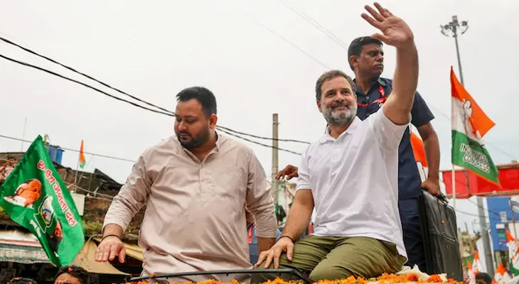 বিরোধী জোটের প্রধানমন্ত্রী মুখ রাহুল? তেজস্বীর মন্তব্যে তুঙ্গে জল্পনা
