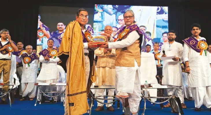 সমাবর্তনে এলেন না রাজ্যপাল, সম্মানিত ইসরোর চেয়ারম্যান