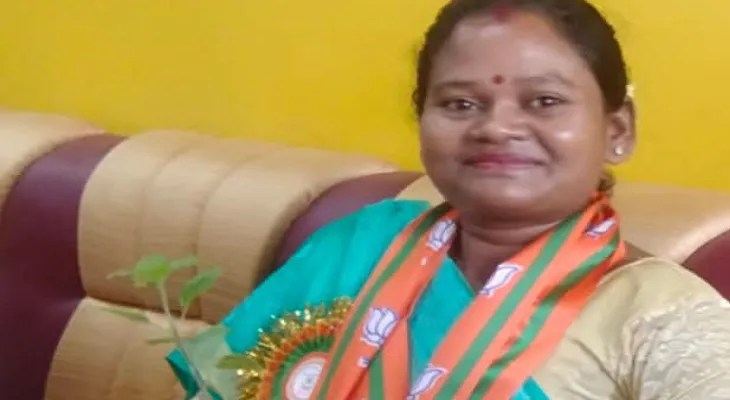 জেলা কমিটিতে ঠাঁই না পেয়ে দল ছাড়লেন বিজেপি নেত্রী