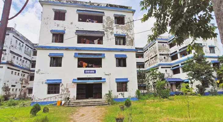 মৃত ইঞ্জিনিয়ারিং ছাত্রীর ল্যাপটপ, মোবাইল খতিয়ে দেখছে পুলিস