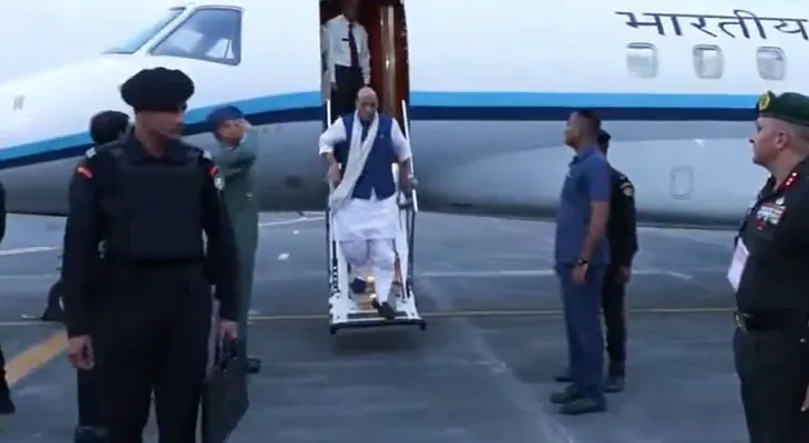 মধ্যপ্রদেশের ইন্দোরে গেলেন প্রতিরক্ষামন্ত্রী রাজনাথ সিং