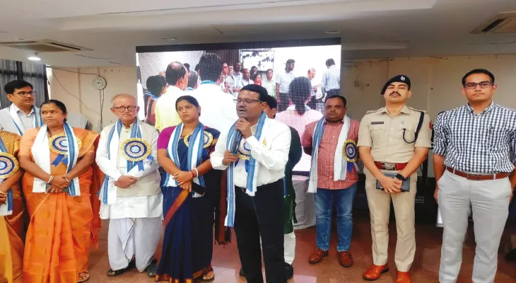 আবাসে বাড়ি, ঝাড়গ্রামের পাঁচশোর বেশি শ্রমিকের নাম রাজ্যকে পাঠাল শ্রম দপ্তর