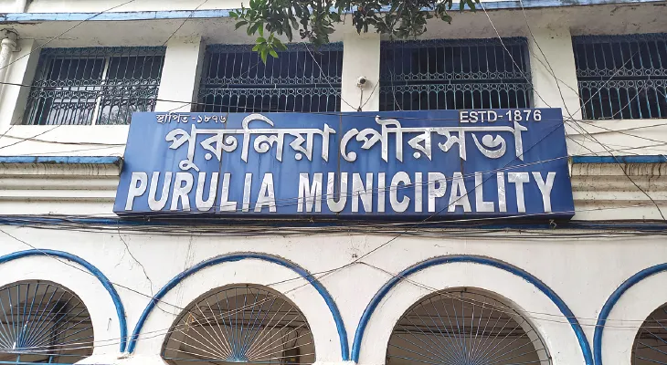 পুরসভার চেয়ারম্যানের সঙ্গে কাউন্সিলাদের দ্বন্দ্ব ফের প্রকাশ্যে পুরুলিয়ায়