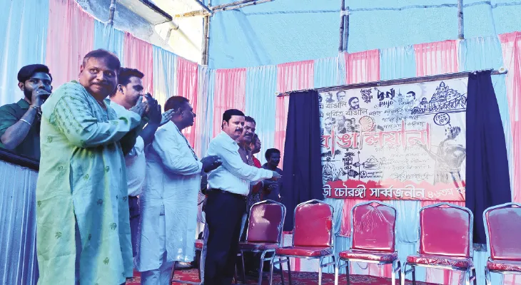 এবার সিউড়ির চৌরঙ্গী ক্লাবের দুর্গাপুজোর থিম বাঙালিয়ানা