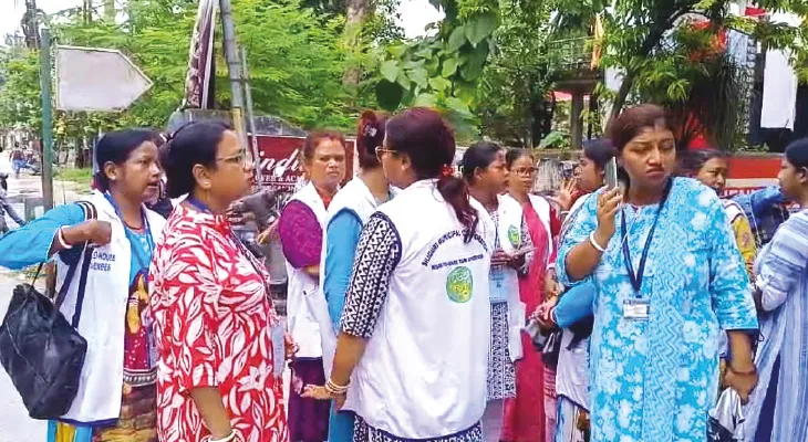 ডেঙ্গুর সার্ভেতে গিয়ে হেনস্তার মুখে মহিলা স্বাস্থ্যকর্মী, থানায় অভিযোগ