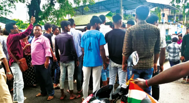 ‘আমাদের সমাধান’ শিবিরে সিপিএম-তৃণমূল হাতাহাতি