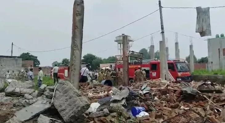 যোগীরাজ্যে বেআইনি বাজি কারখানায় বিস্ফোরণ! ২ জনের মৃত্যু, জখম ৪