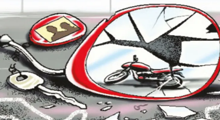 বাইকের ধাক্কা গাছে, মৃত্যু এক নাবালক ও যুবতীর, ‘কিনতে না করেছিলেন পরিবারের সবাই’