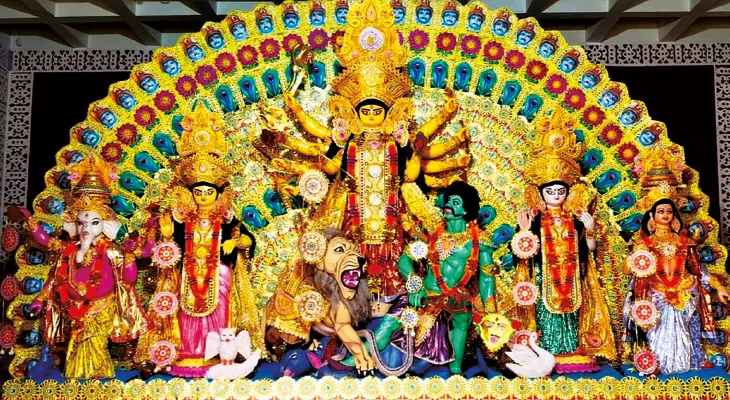 সিউড়ির আনন্দপুর সর্বজনীন: দুর্গাপুজোর সঙ্গে জড়িয়ে রয়েছে স্বাধীনতা আন্দোলনের ইতিহাস