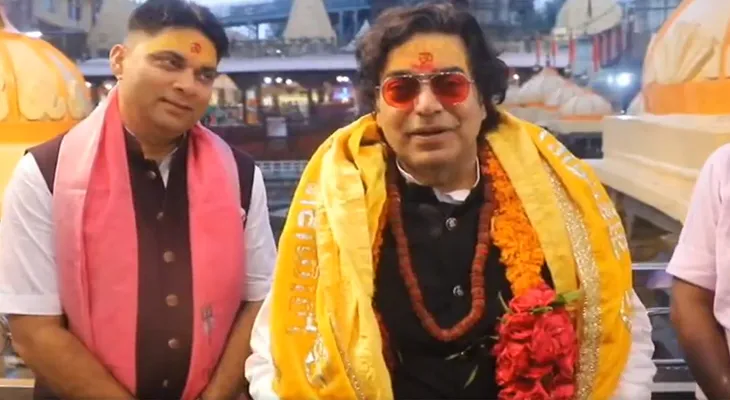 মধ্যপ্রদেশের উজ্জয়িনীতে মহাকালেশ্বর মন্দিরে পুজো দিলেন অভিনেতা আশুতোষ রানা