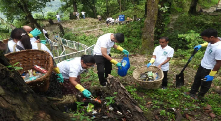 বক্সা পাহাড় প্লাস্টিকমুক্ত করতে উদ্যোগী প্রশাসন