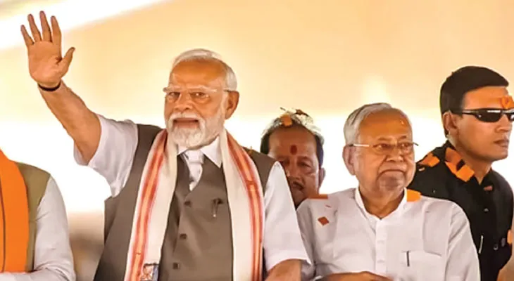 নরেন্দ্র মোদির হঠাৎ এত তাড়া কীসের?