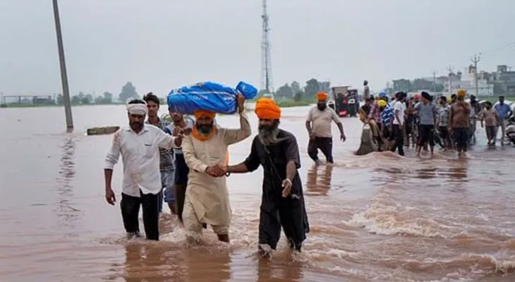 কাল বন্যা বিধ্বস্ত পাঞ্জাব পরিদর্শন