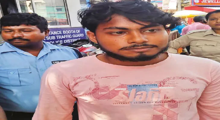 দেগঙ্গায় গাড়ি আটকে টাকা তোলার অভিযোগে ধৃত ভুয়ো আরটিও কর্মী