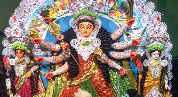 নবমীতে দেবী পান্তা  খেয়ে, বলির ছাগের মাথা নিয়ে বিসর্জনে, আন্দুলে বড় ব্রাহ্মণবাড়ির পুজো