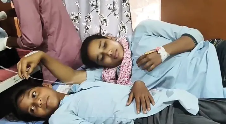রাজস্থানের দৌসায় একটি সরকারি স্কুলে মিড ডে মিল খেয়ে অসুস্থ ৫০ পড়ুয়া, ভর্তি রয়েছে হাসপাতালে