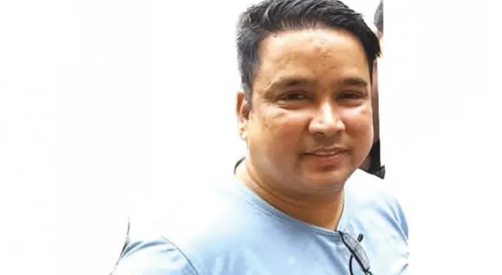 সোশ্যাল মিডিয়ায় একের পর এক লাইভ পোস্ট, গুলশন কলোনির মিনি ফিরোজ এখনও অধরা!
