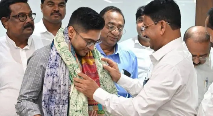 হারা বুথে সভাপতি বদল, বীরভূমে ১১ বিধানসভা  আসনেই জয়ের টার্গেট, বৈঠকে বার্তা অভিষেকের