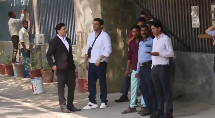 বেটিং অ্যাপ কাণ্ডে ইডি দফতরে অভিনেতা অঙ্কুশ, সমন পেলেন সোনু সুদও