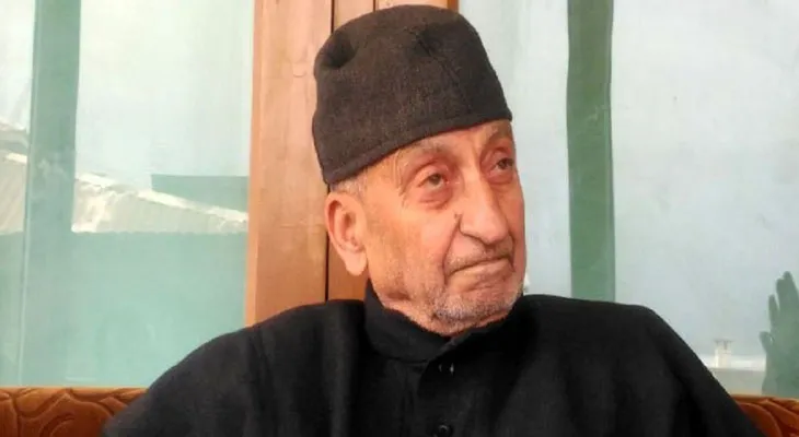 হুরিয়ত কনফারেন্সের প্রাক্তন প্রধান আব্দুল গণি ভাট প্রয়াত