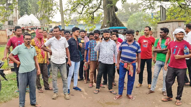 মর্গে দেরিতে এলেন চিকিত্সক, বালুরঘাট জেলা হাসপাতালে ক্ষোভ