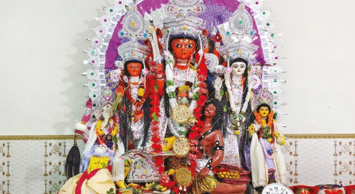 দুবরাজপুরের কোটা গ্রামের রায়বাড়িতে উমা আসেন বাঘের পিঠে চড়ে