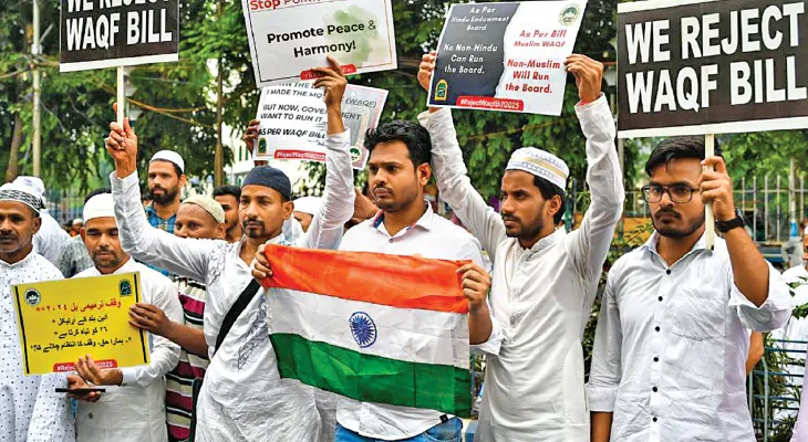 ওয়াকফ: ভারতের মাথা হেঁট হয়ে গিয়েছে