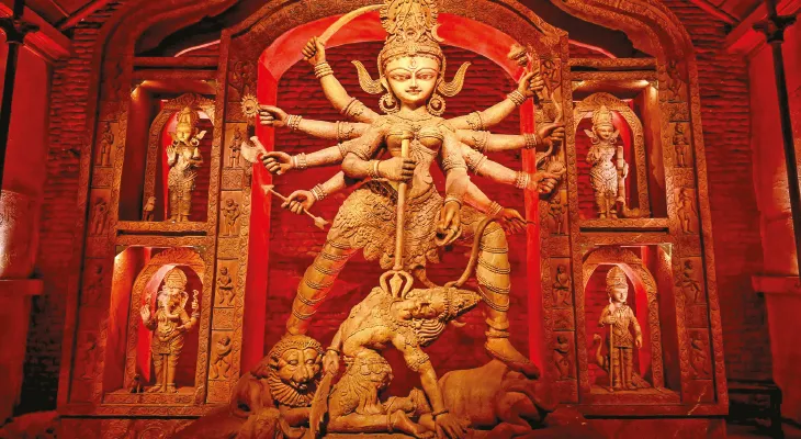 মণ্ডপ খুলতেই হবে, নাছোড় শহর, মহালয়ায় পুজোর মেজাজে শপিংয়ের সঙ্গেই হপিং