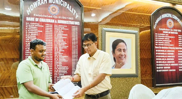 বাড়ির ঠিকানা পেয়ে আপ্লুত হাওড়া পুরসভার সংযুক্ত এলাকার বাসিন্দারা