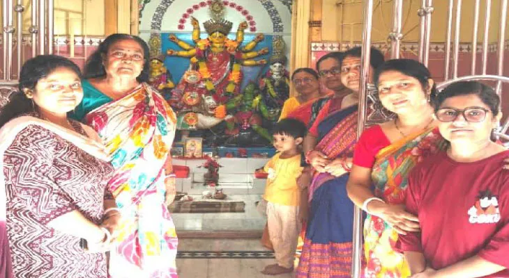 সরকারি অনুদানে কালনার প্রাচীন জয়দুর্গা বাড়ির পুজোর আয়োজন