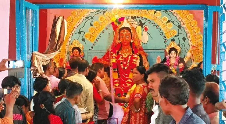 বিসর্জনেই বোধন, একাদশীতে ভাণ্ডানী পুজোয় মেতে উঠল ময়নাগুড়ির বার্নিশ