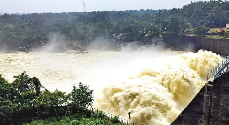 মুখ্যমন্ত্রীর আপত্তি সত্ত্বেও জল ছাড়া অব্যাহত রাখল ডিভিসি, দামোদরের নিম্ন অববাহিকা অঞ্চলে বাড়ছে উদ্বেগ