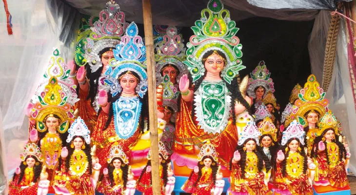 কোজাগরী লক্ষ্মীপুজোয় ছোট প্রতিমার চাহিদা বেশি কৃষ্ণনগরে