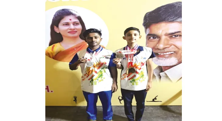 যোগাসনে জাতীয়স্তরে পদক জয় নদীয়ার আয়ুষ ও নীলের, ‘খেলো ইন্ডিয়া’য় অংশগ্রহণের সুযোগ দুই কৃতীর