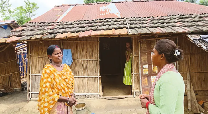 বাল্যবিবাহ মানে হাজারো দুর্গতি, সচেতনতা প্রচারে বহরমপুরের আদিবাসী কন্যা শঙ্করী