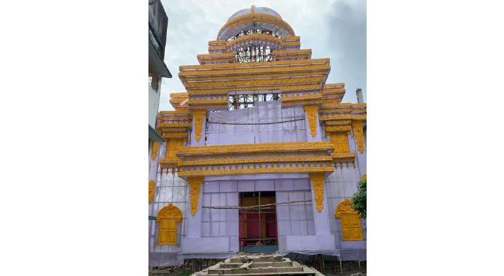 দরাপপুরে শতাধিক বারোয়ারি লক্ষ্মীপুজো ঘিরে তুঙ্গে উন্মাদনা