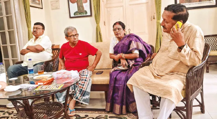 বৃষ্টি কমে গেলেই তিন নদীতে ড্রেজিং করবে জেলা প্রশাসন