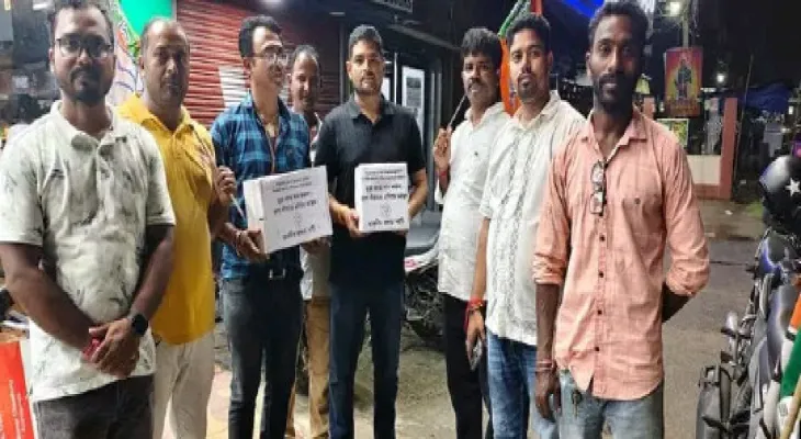কৌটো নাড়াতে গিয়েই কটাক্ষের মুখে বিজেপি, তোমাদের টাকার অভাব নাকি!