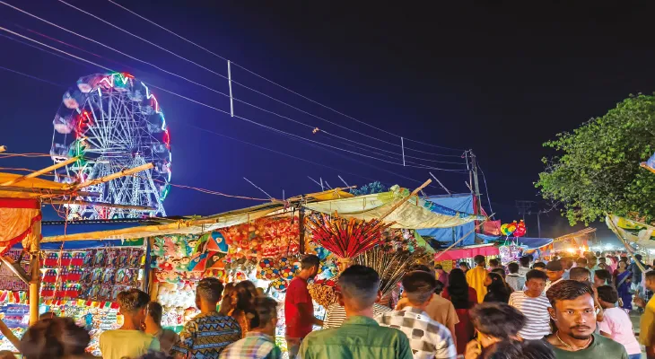 একদিনের দুর্গাপুজোর পর উঃ দিনাজপুরের চোপড়ায় শুরু হল ঐতিহ্যবাহী জহরা মেলা