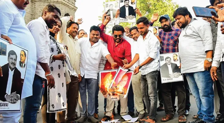 দু’টি হামলায় প্রধানমন্ত্রীর দু’রকম প্রতিক্রিয়া কেন?